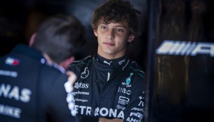 足球在线直播-以“汉密尔顿”为蓝图？私人测试助安东内利积累里程