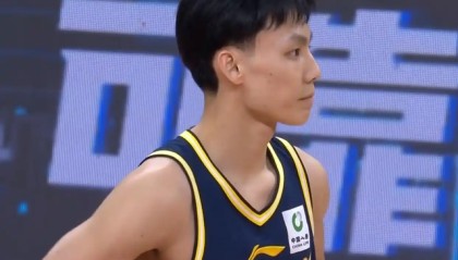 足球直播-笑死了，广东全队三分球命中率还不如杨瀚森，难怪半场落后26分