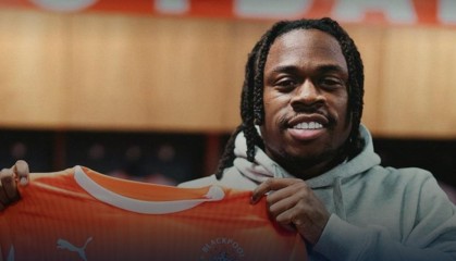 鲸猜足球-官方：布莱克浦租借伯恩利前锋奥巴费米