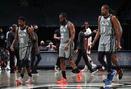 1611642382851044191.jpg 002EAsQXly1gn0zlbkafhj60u00kb41r02.jpg